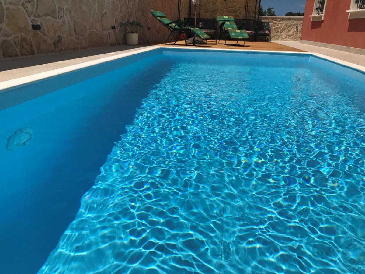 Duplex Apartment With Private Swimming Pool เปรโก ภายนอก รูปภาพ
